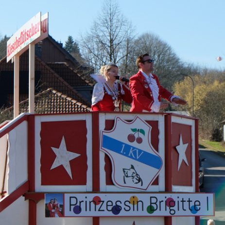 04.03.25 - Veilchendienstagszug bei strahlendem Sonnenschein